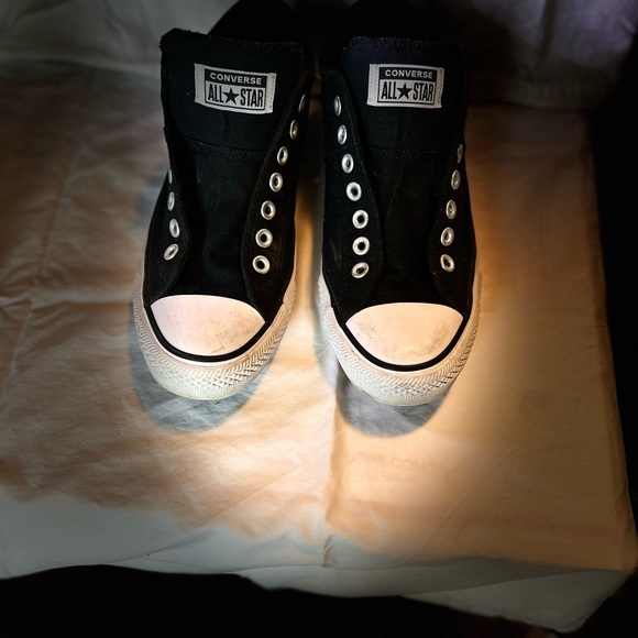 Men’s converse. - Picture 3 of 4